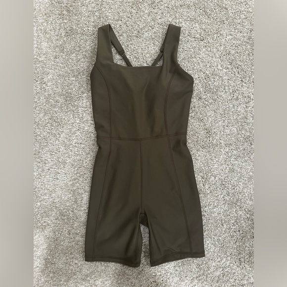 Abercrombie YPB SculptLux Onesie - Picture 1 of 2